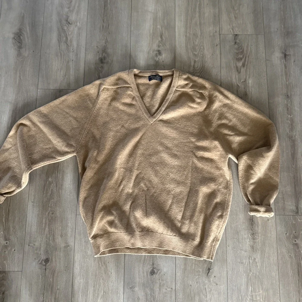 Brooks‎ Brothers Mens Sweater Camel Tan 100% Lambswool V-neck Pullover XL